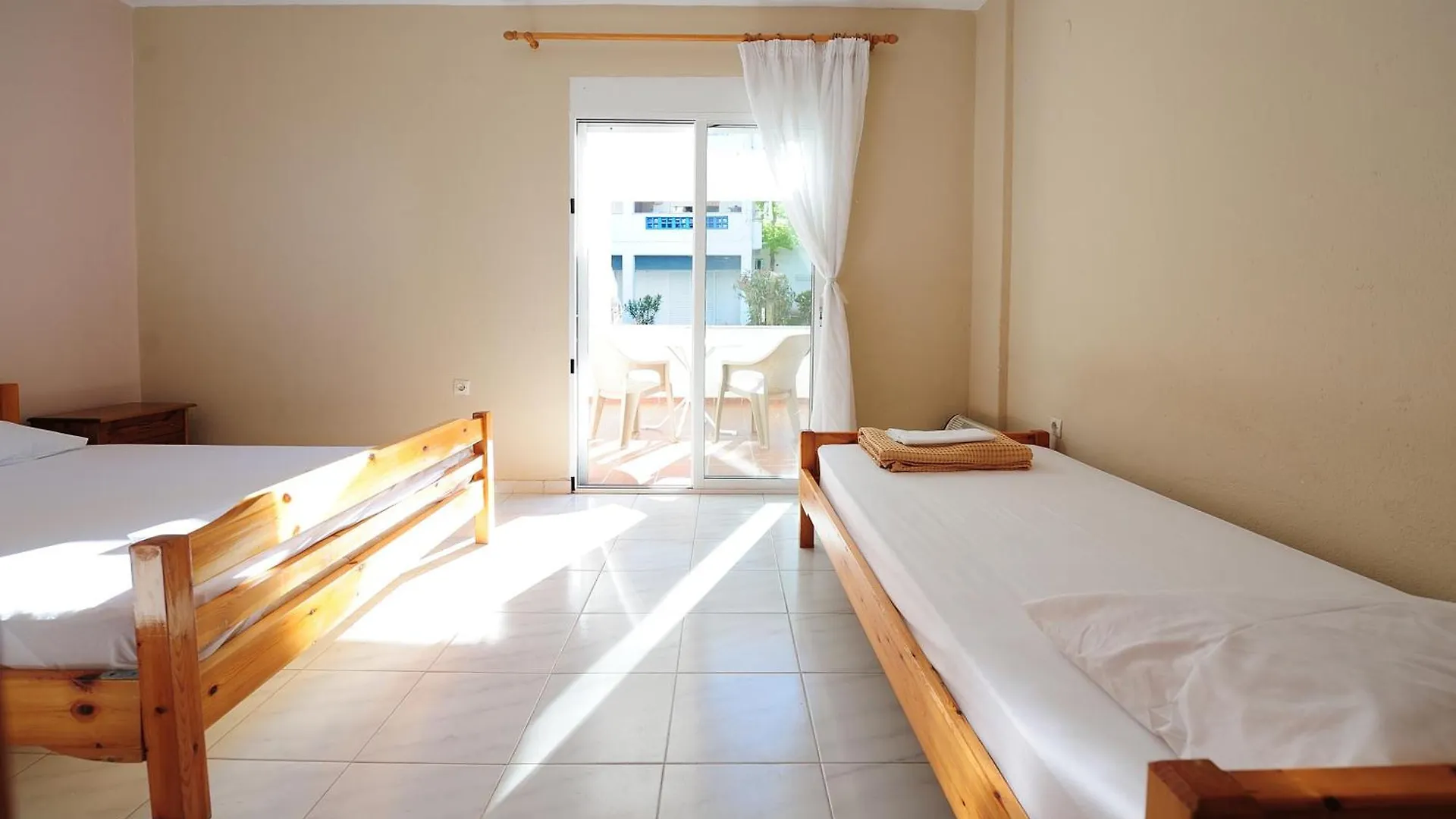 2 Bedroom Apartment 50 Meters From The Beach Siviri